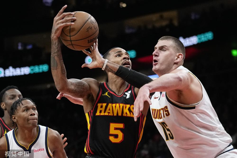 持和消费者 持和消费者