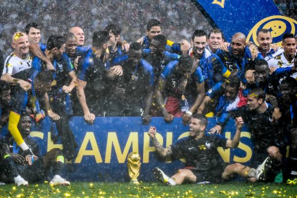 @嘉定5-7岁的小朋友,快来加入嘉定区羽毛球队→.